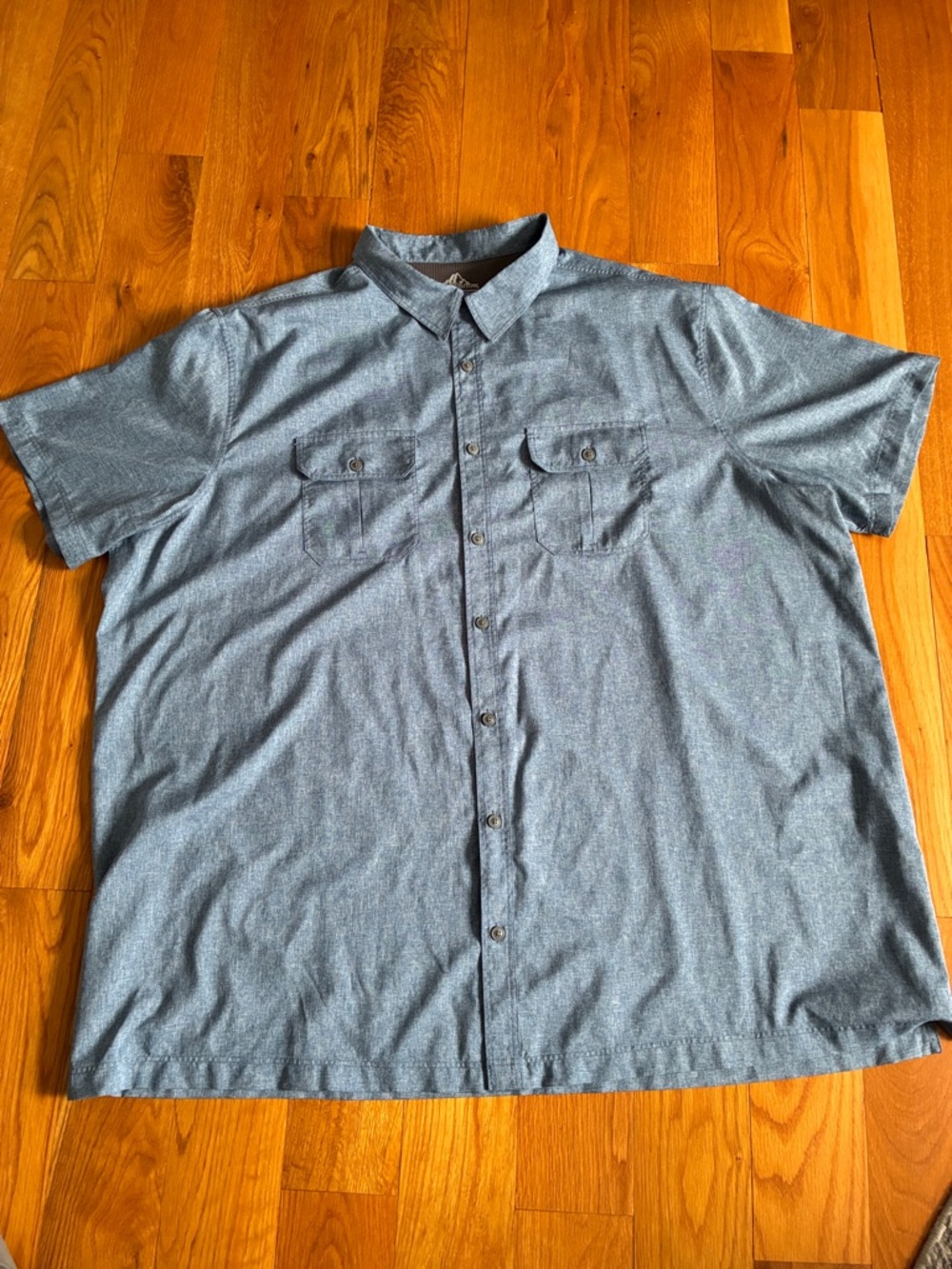 Croft & Barrow Men's Short-Sleeve Button-Up Shirt in Blue